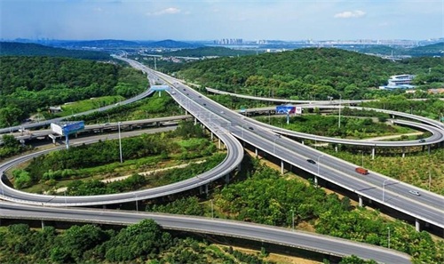 始兴钢筋套筒应用于高速公路